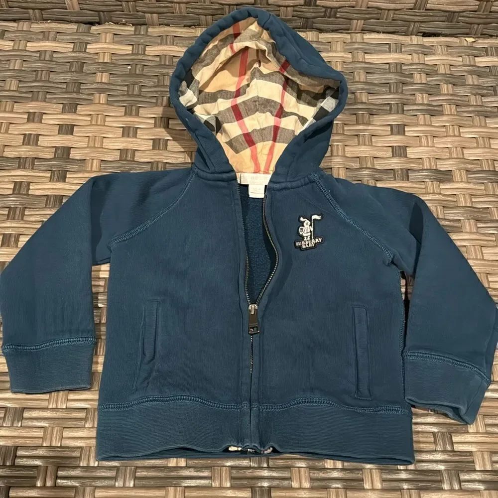 ✅Last deal ✅Burberry hoodie jacket